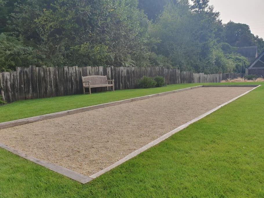 Gite Manoir De Kerlez Briec ภายนอก รูปภาพ